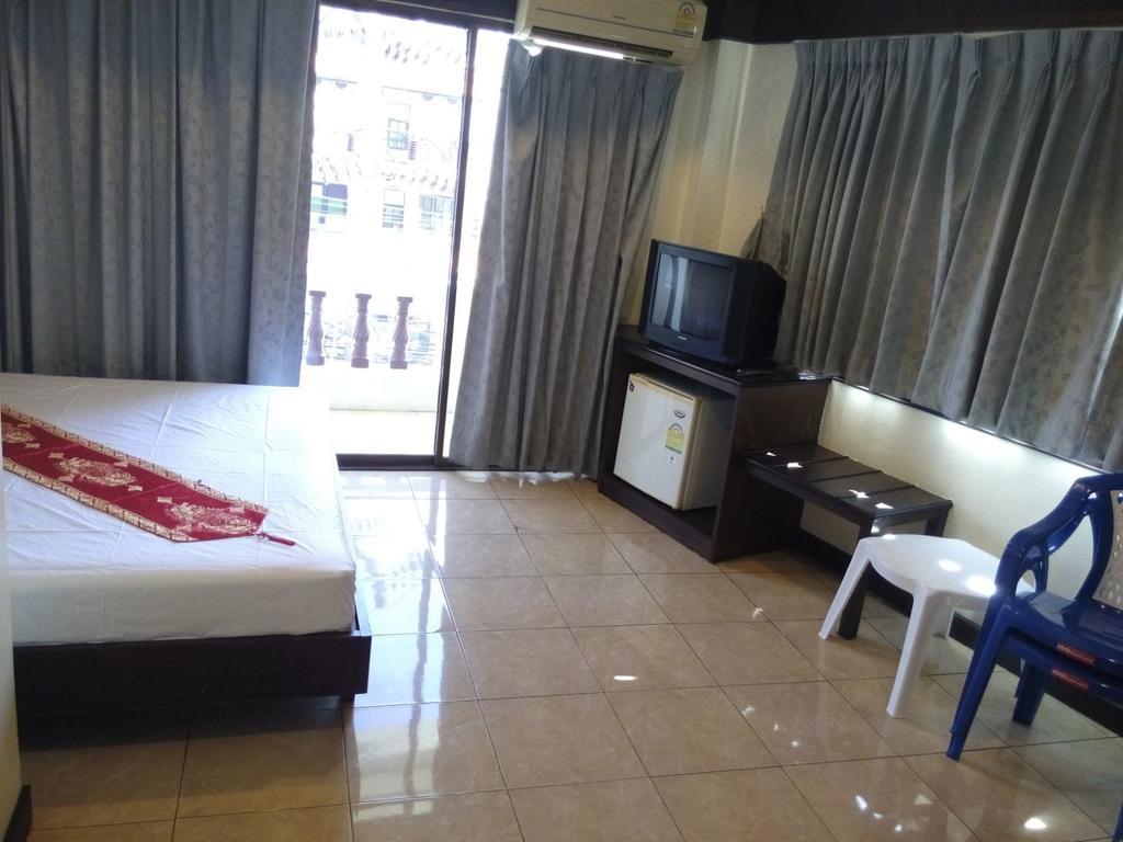 Hotel Sea Princess Patong Extérieur photo