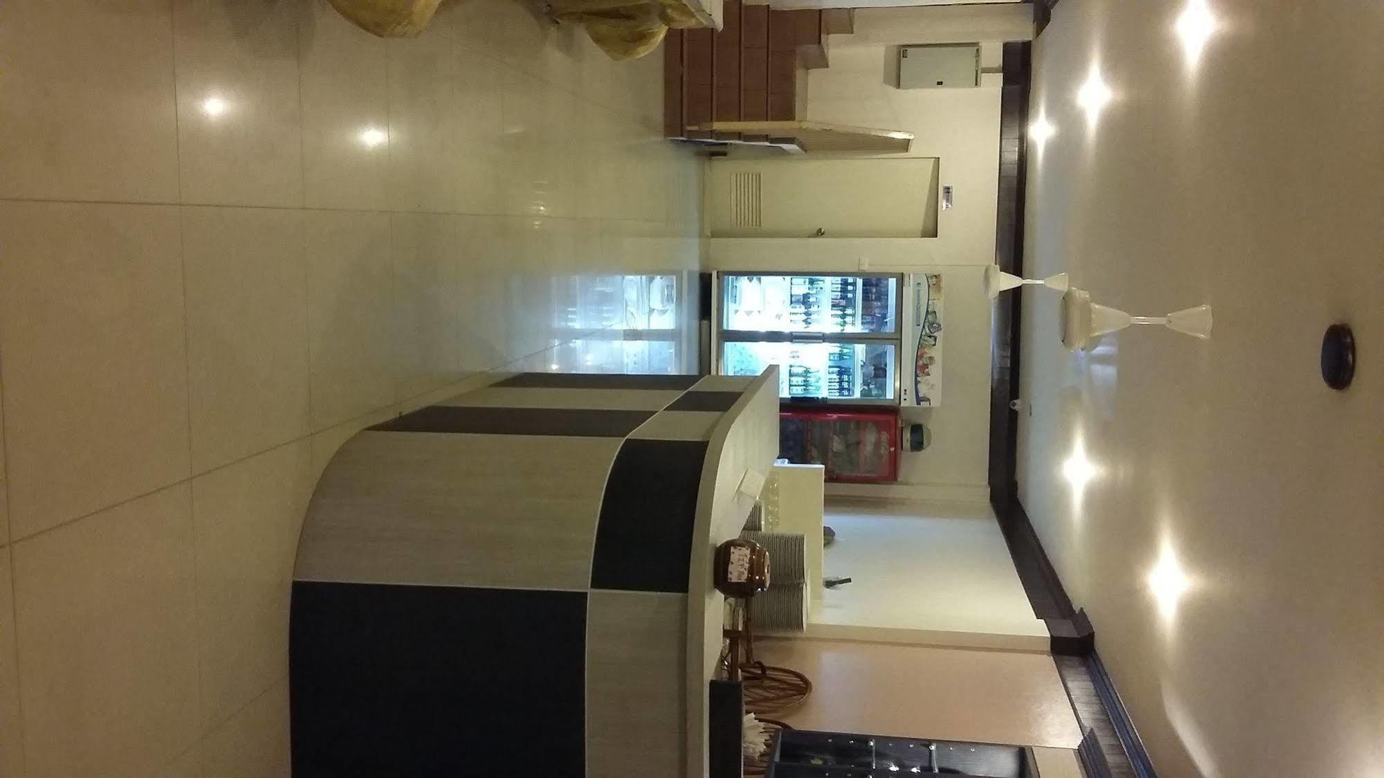 Hotel Sea Princess Patong Extérieur photo